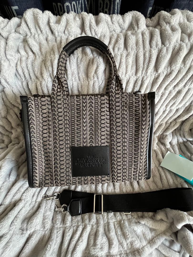 MARC JACOBS THE TOTE BAG グレー/ブラック