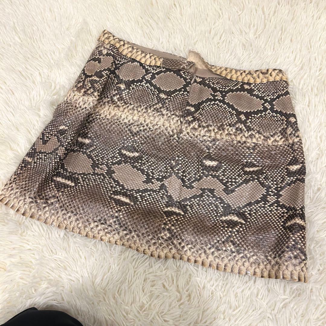 ドルチェ&ガッバーナー スカート パイソン