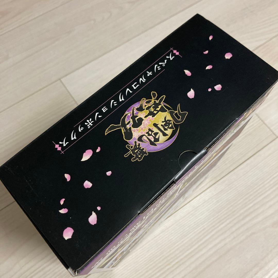 【新品・未開封Switch】刀剣乱舞無双 限定版　オリジナルスキンシール付き