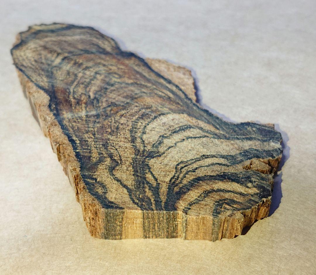 香木 沈香 伽羅 聞香◎品名 天然 カンボジア産 黄熟香27g ①