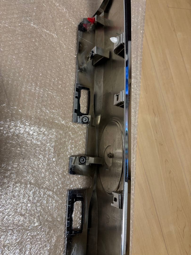 【るるる】30系アルファード後期　純正リアガーニッシュ　バックドア