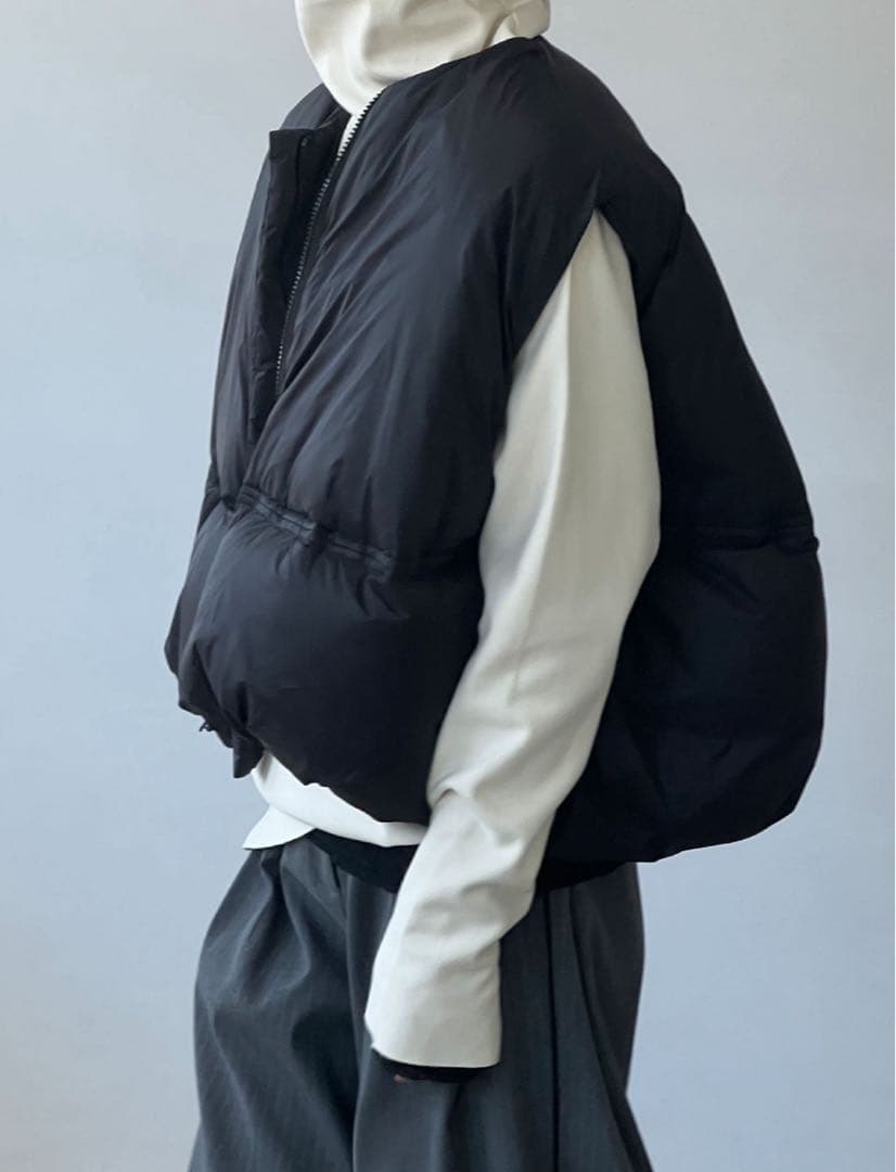 chuclla チュクラ　ラウンドボリューム　ダウンベスト　ブラック