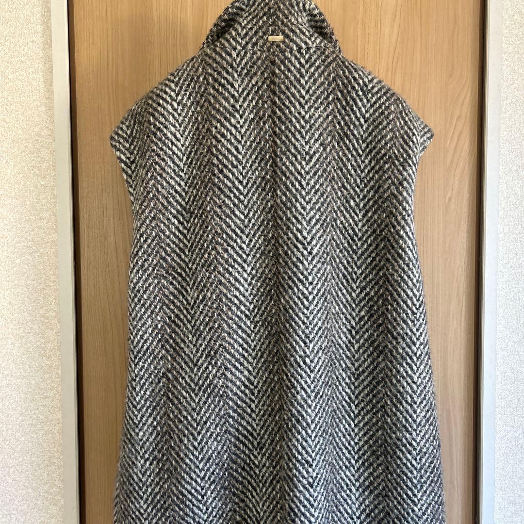 Herno ヘリンボーンノースリーブベスト