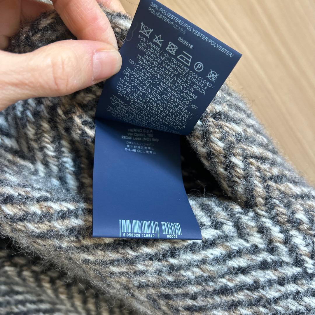 Herno ヘリンボーンノースリーブベスト