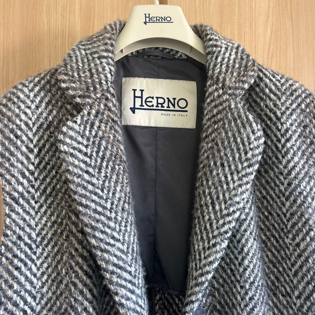 Herno ヘリンボーンノースリーブベスト