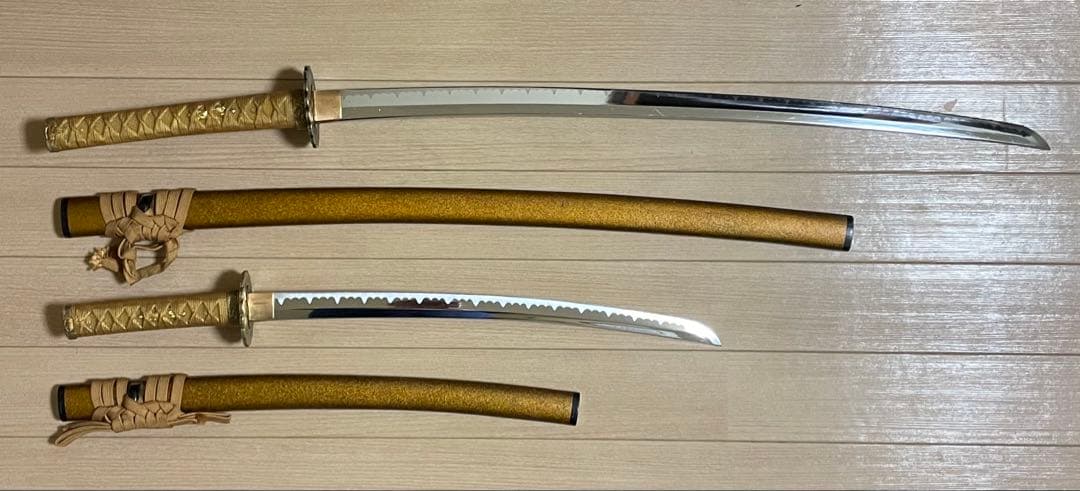 ポメ　模造刀　居合刀　太刀　脇差　刀掛け　武具　X098