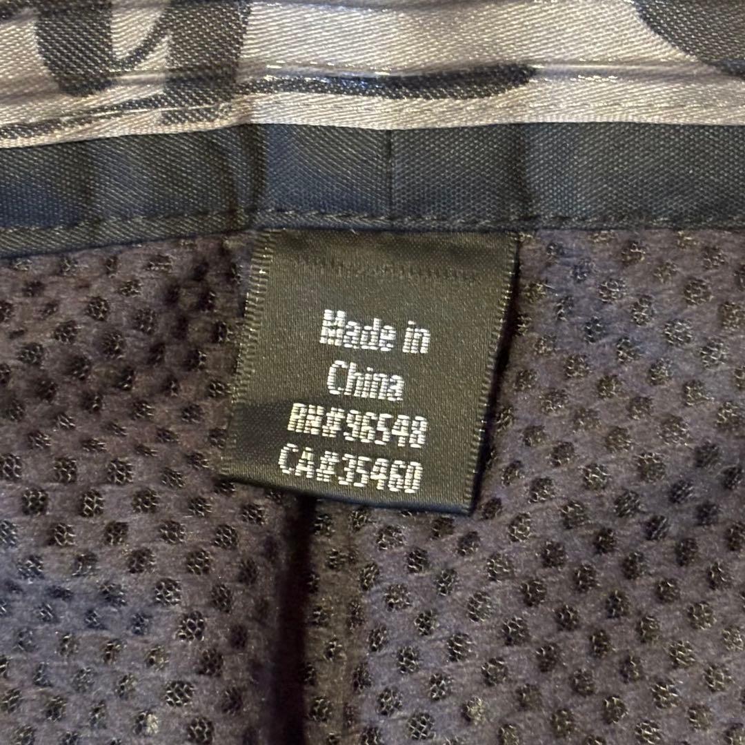 【オークリー】スキー　スノボーパンツ　M 黒　刺繍ロゴ　11年製　希少品　k