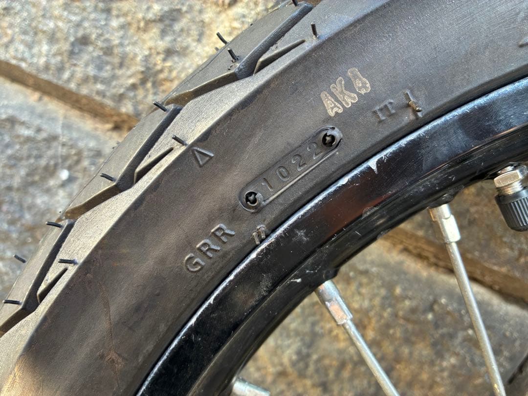 kx85 モタード仕様タイヤ、ホイールセット　klx125 dトラッカー125