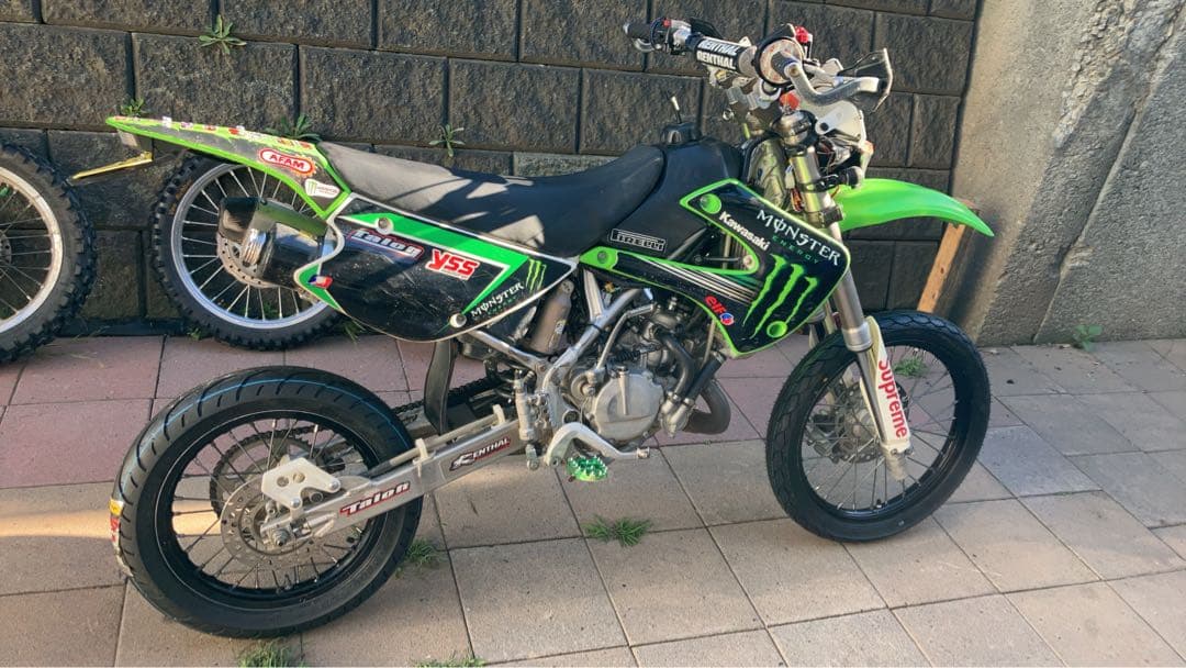kx85 モタード仕様タイヤ、ホイールセット　klx125 dトラッカー125
