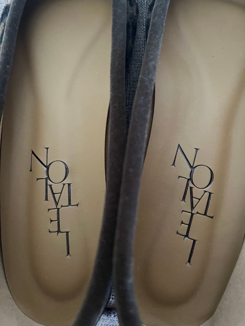 LE TALON スクエアベルベットバレエ　ヒョウ柄25.0cm