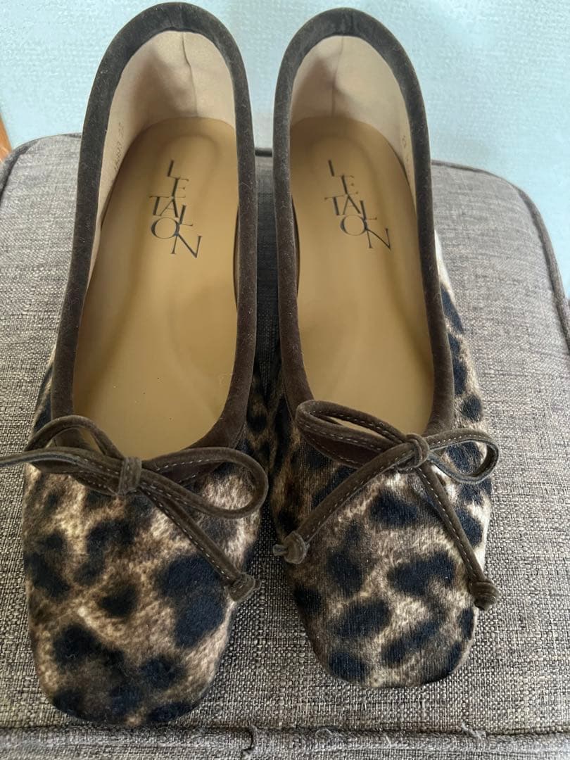 LE TALON スクエアベルベットバレエ　ヒョウ柄25.0cm