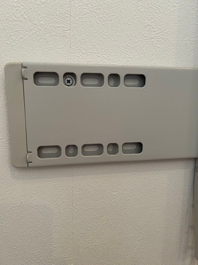 IKEA UPPLEVA テレビ 壁掛け 金具　（イケア）