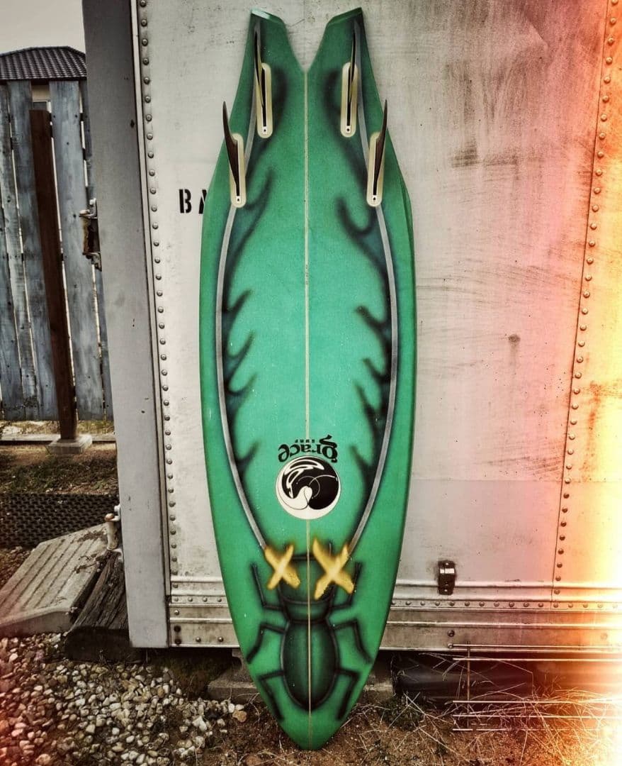 訳あり 変態ボード クアッド フィッシュ クワガタ ボードケース フィン付き