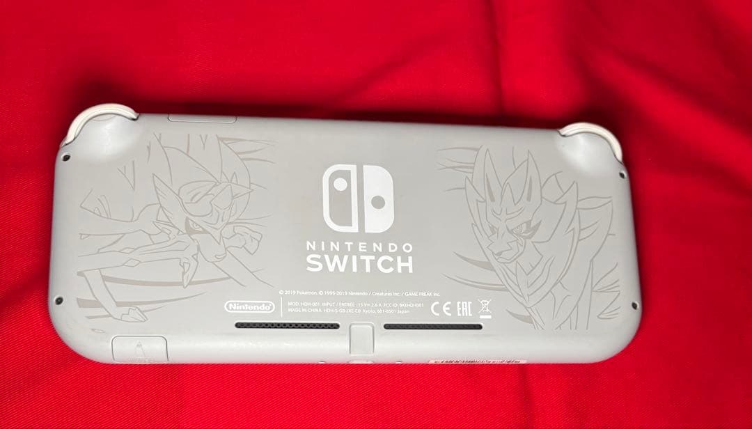 【美品】Nintendo Switch Lite 本体 ポケモンデザイン