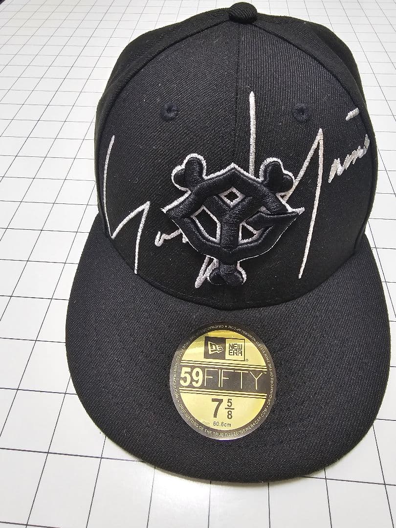 【希少】ヨージ・ヤマモトとジャイアンツのコラボユニフォームとキャップ。