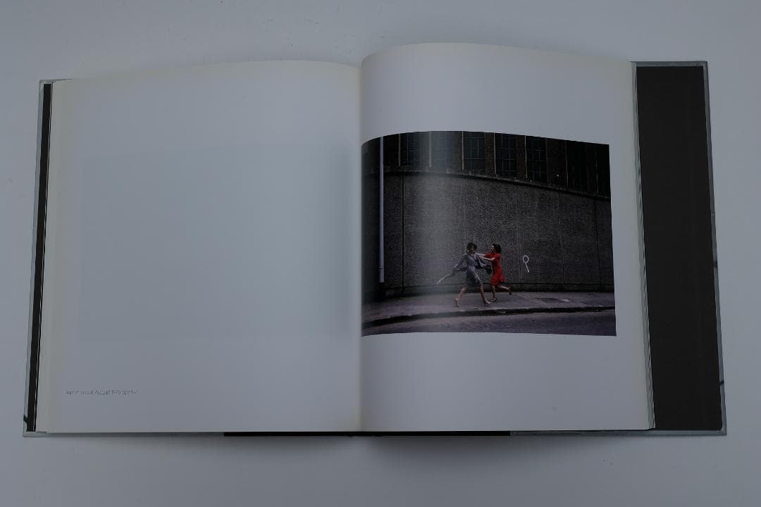 guy bourdin / ギイ・ブルダン　洋書・写真集