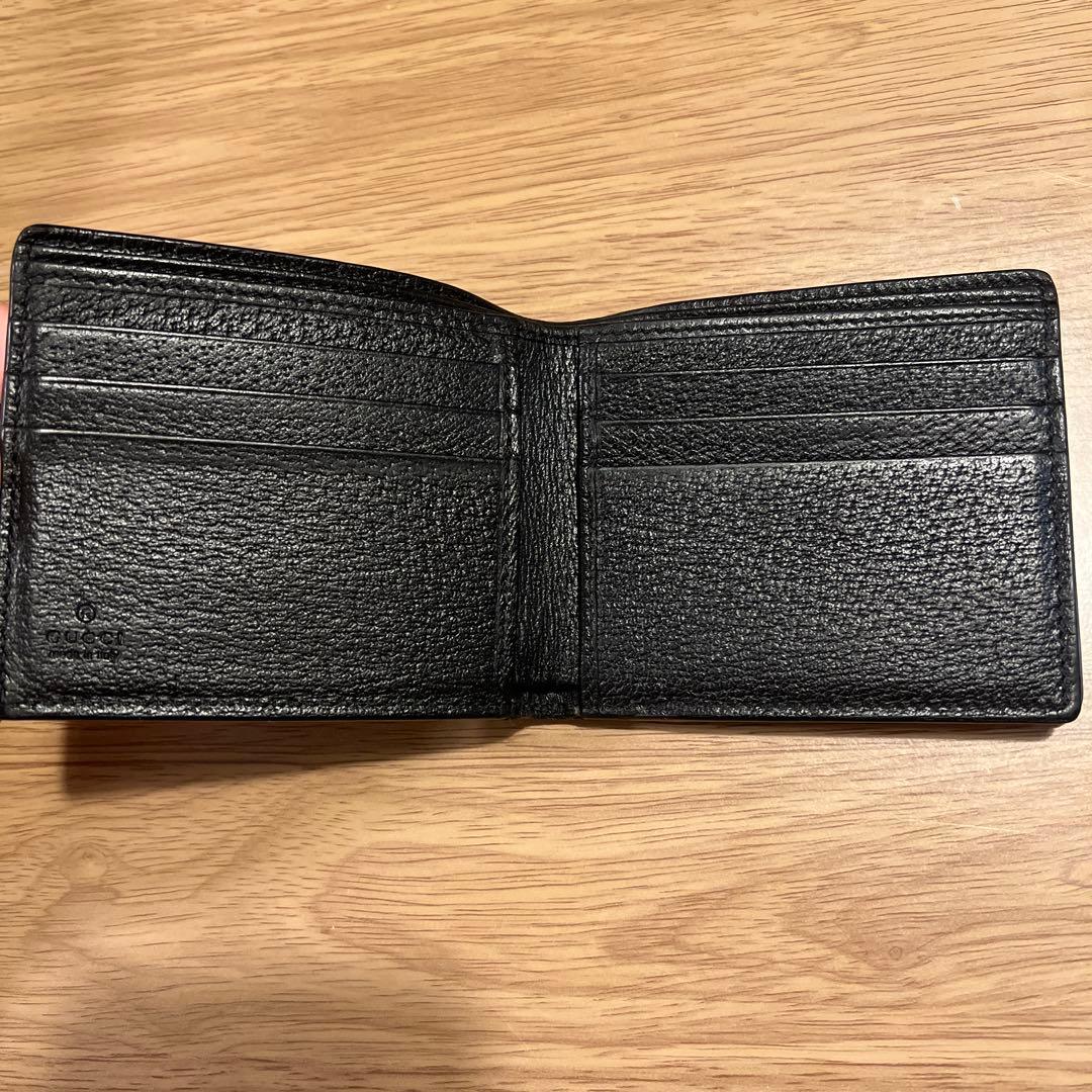 美品　GUCCI ブラックレザー 二つ折り財布　正規品