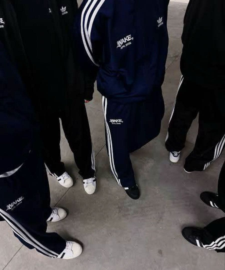 ま*る様 WAKE sapporo adidas ブラック 下のみ(M)　 外袋