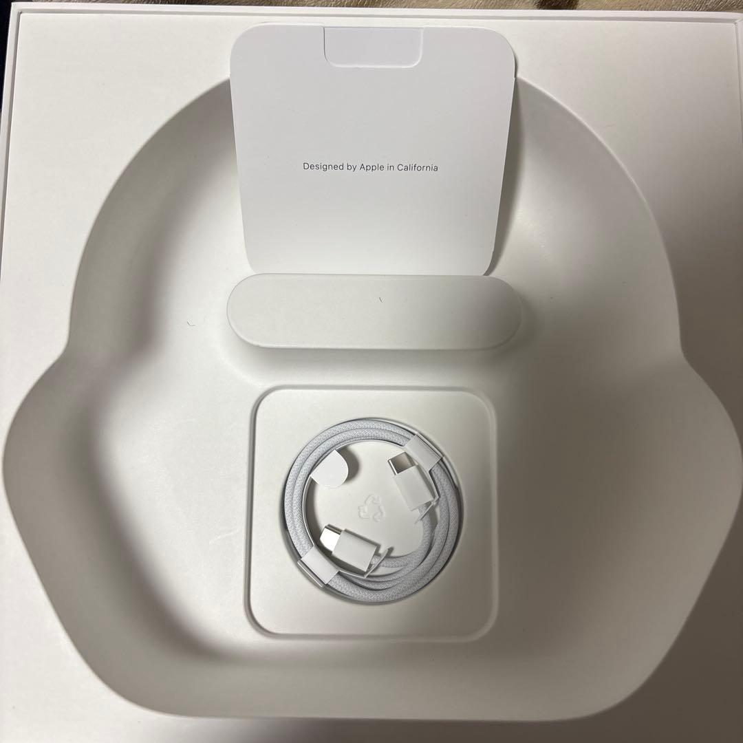 AirPods MAX スターライト