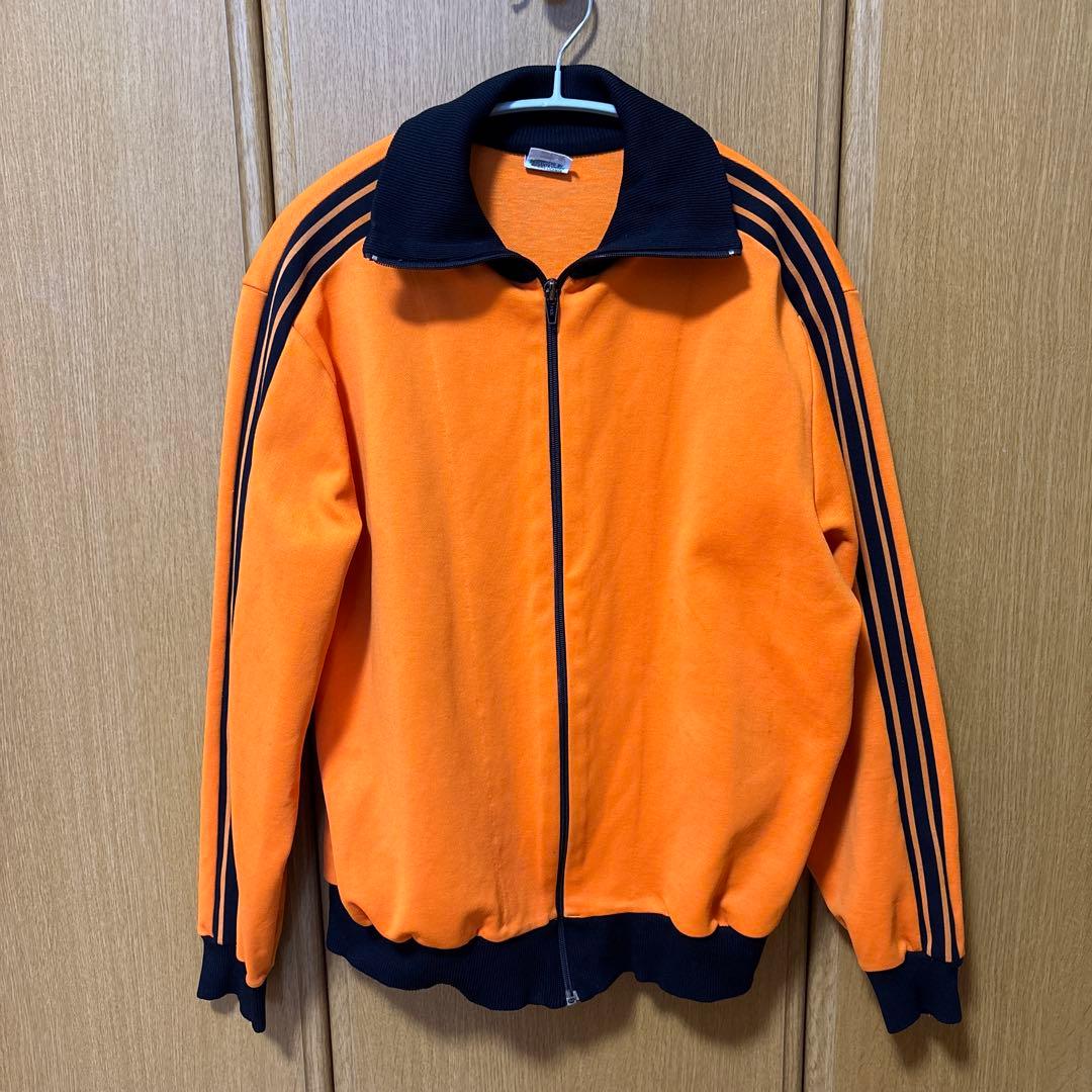 adidas トラックジャケット 小松菜奈