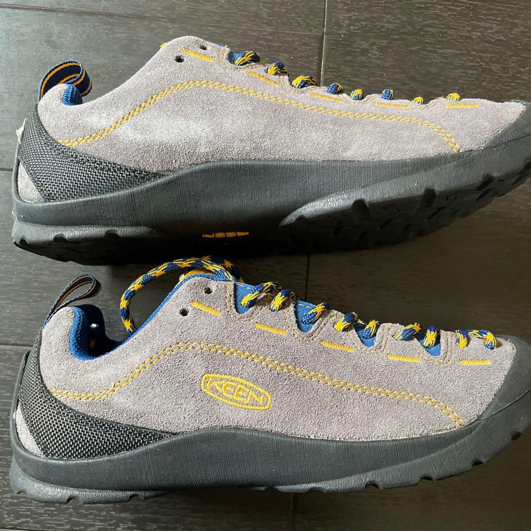 KEEN JASPER 24.5cm スモーク色