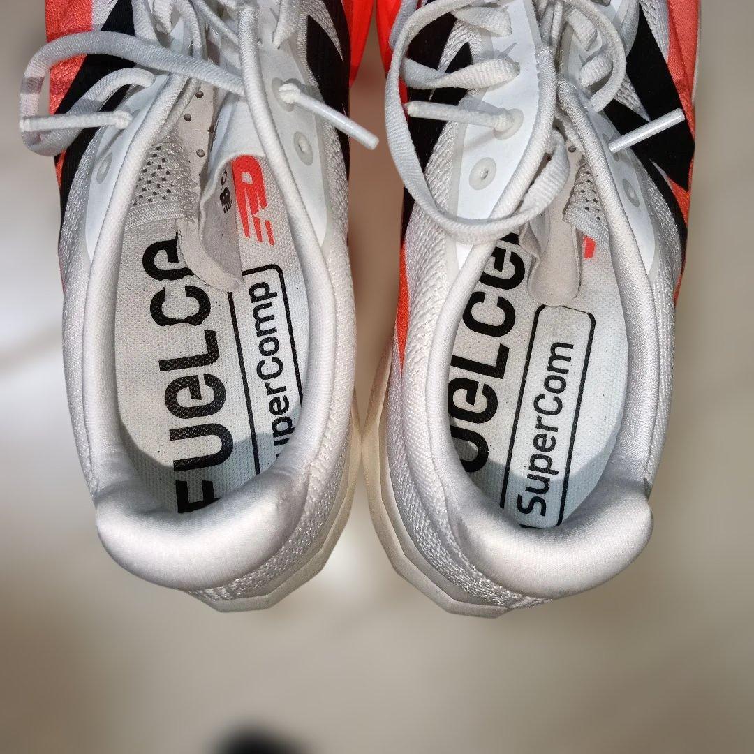 ニューバランスFuelCell SC ELITE V5 25.5cm