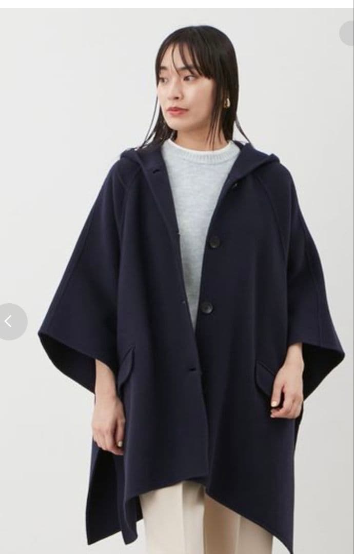 【ミラオーエン】ネイビー フード付きポンチョ数時間使用のみ、値引き交渉OK