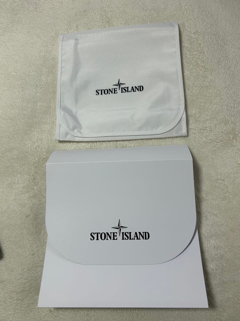 極上品　ストーンアイランド ニットキャップ