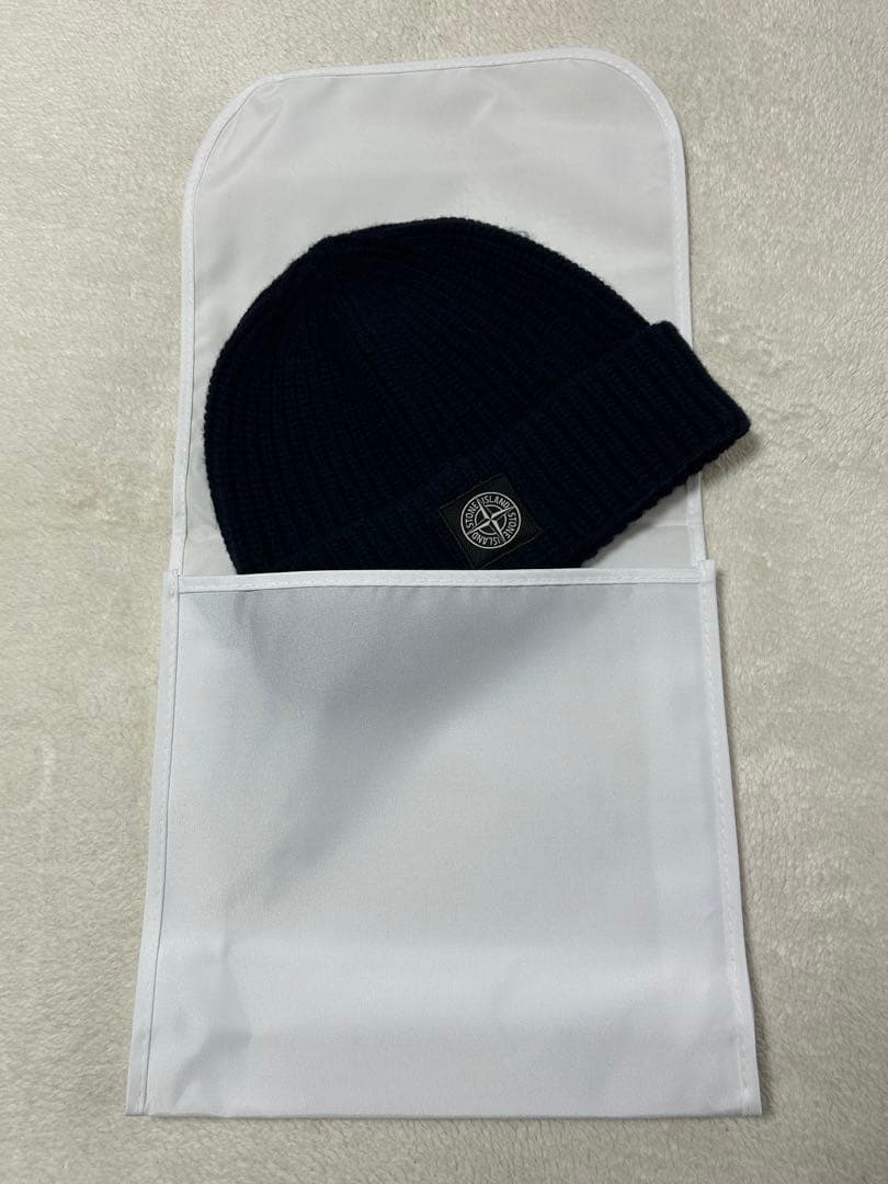 極上品　ストーンアイランド ニットキャップ