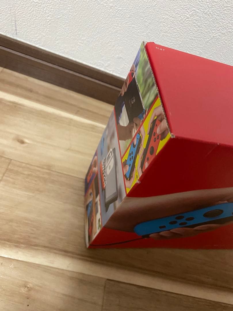 【新品未開封】Nintendo Switch 本体　青/赤