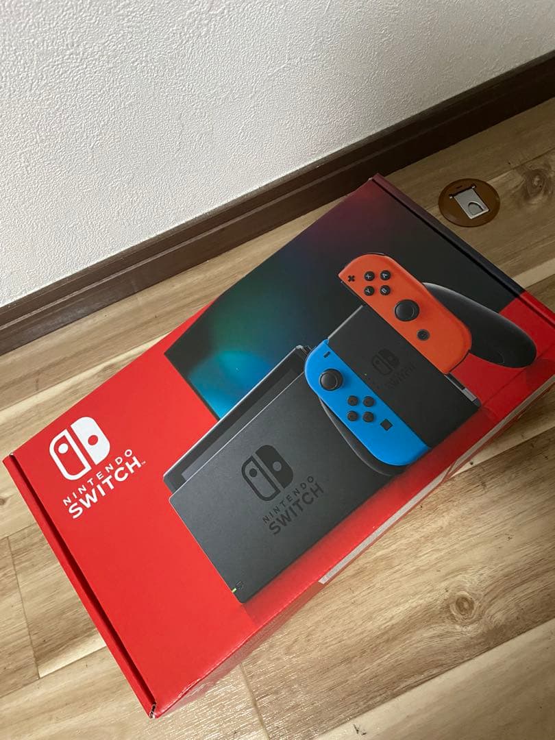 【新品未開封】Nintendo Switch 本体　青/赤