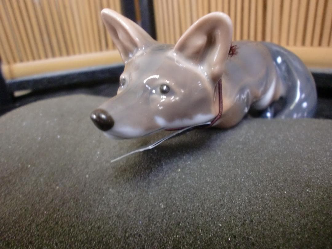 白*ま様 ロイヤルコペンハーゲン2006Fox year figure 　新品未