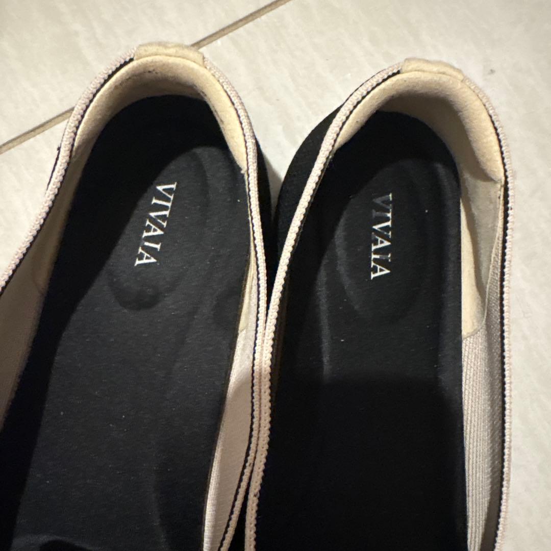 VIVAIA ポインテッドトゥ リボン付き ローファー