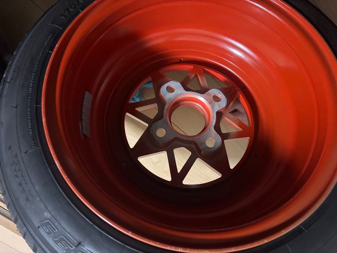 スターシャークホイール