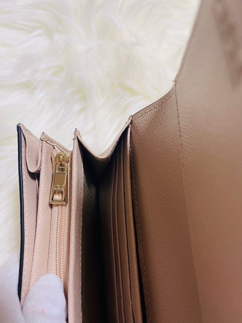 dragon1127 さん専用FURLA ベージュ レザー 長財布