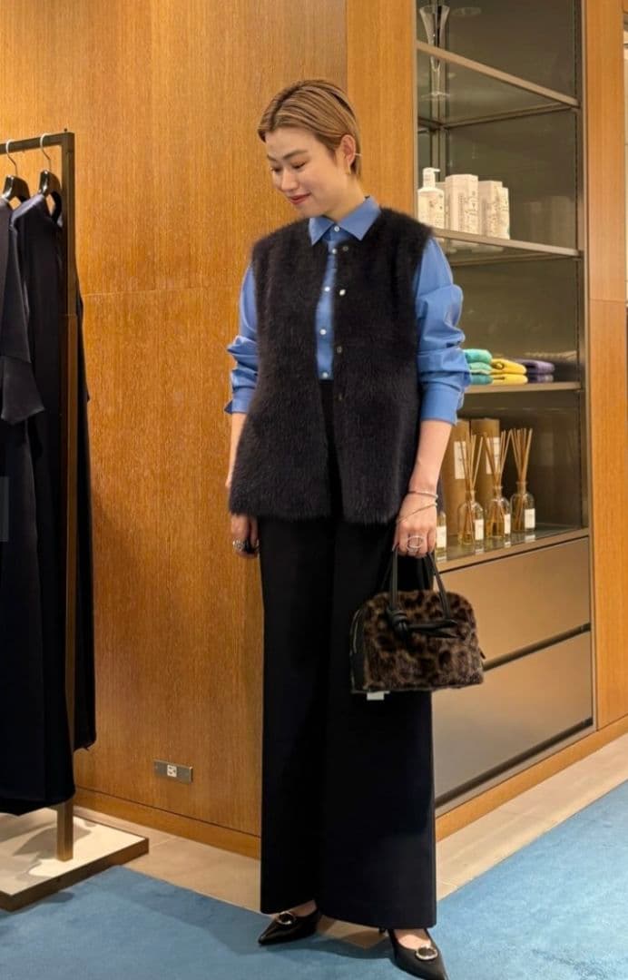 【新品タグ付】トゥモローランド Ballsey フェザーヤーンペプラムベスト