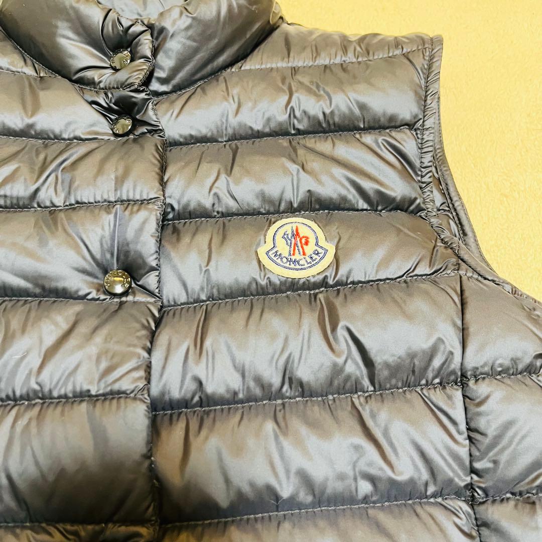 モンクレール ダウンベスト サイズ0 ブラック ロゴワッペン 美品