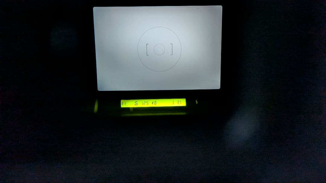 Nikon F90X　MB-10 AF28-70mm 付