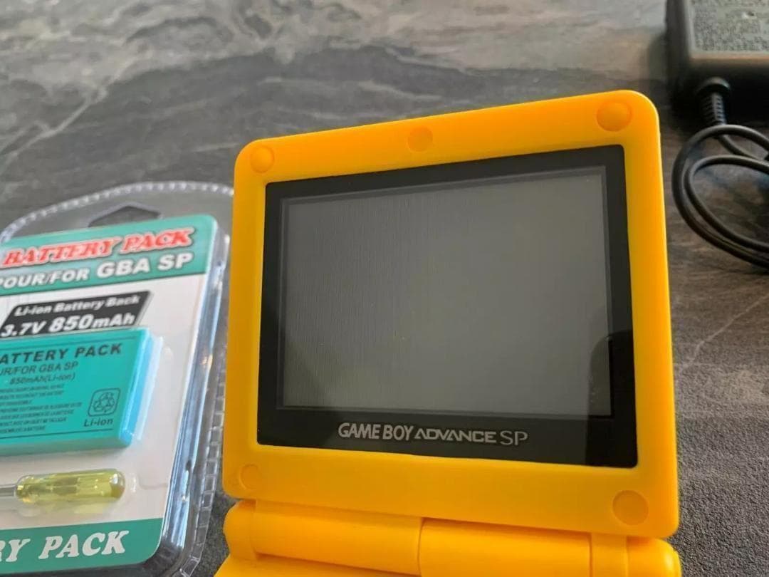 美品 シェル交換品 ゲームボーイアドバンスsp ピカチュウエディション