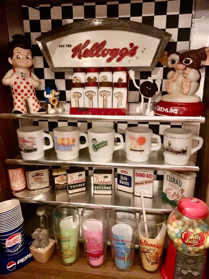 Kellogg's シェルフディスプレイラック4段