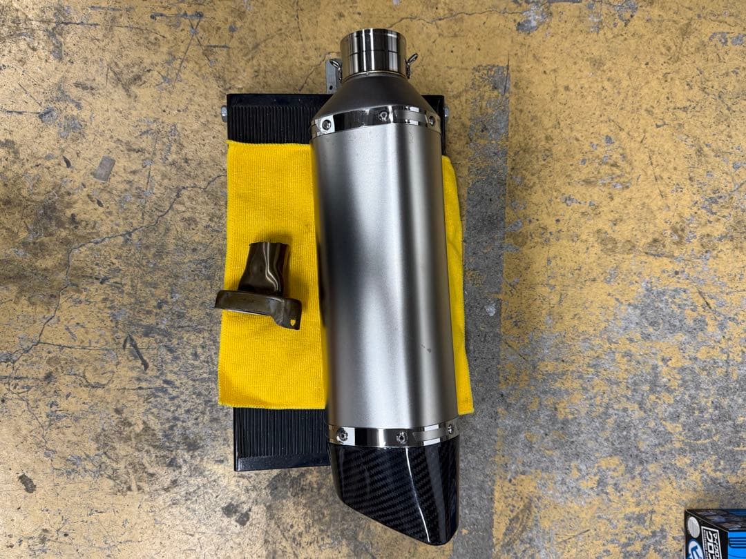 naskaAkrapovic 風　ステンレス　汎用サイレンサー　60.5