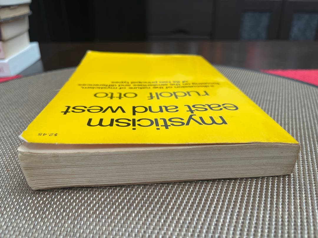 洋書 mysticism east and west