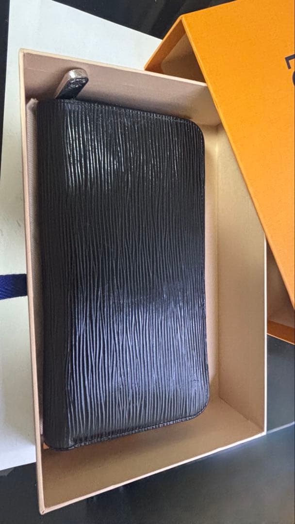 LOUIS VUITTON エピレザー ブラック 財布