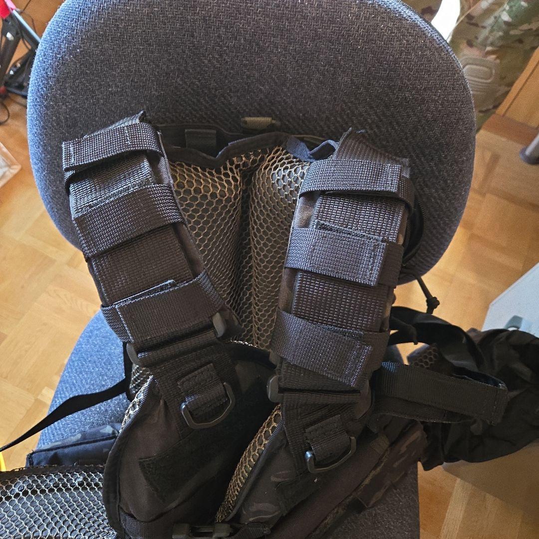 サブロック　ライフジャケット　マルチカムブラック