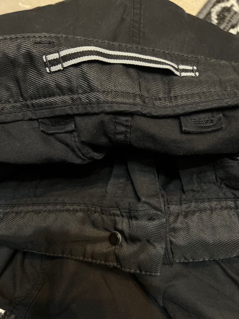 ストーンアイランド 黒 カーゴパンツ