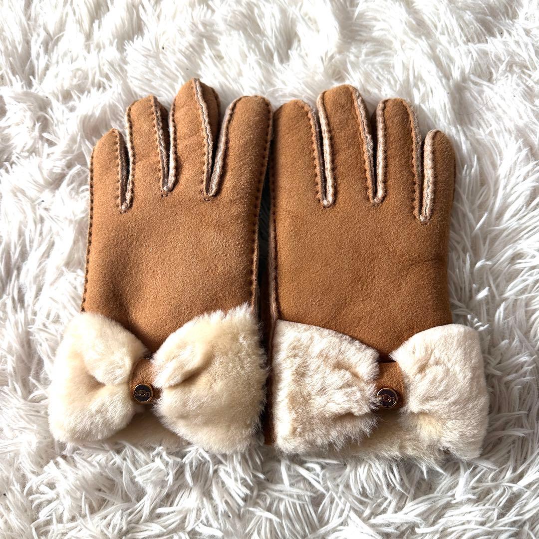 未使用箱付き✨UGG アグ 手袋 リボン ボア 極暖 ベージュ Lサイズ