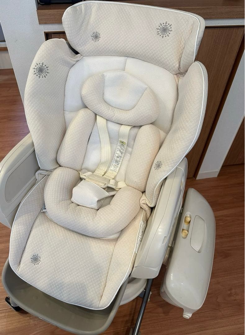 美品　Combi ハイローチェア　ロアンジュAT オートスウィングラック