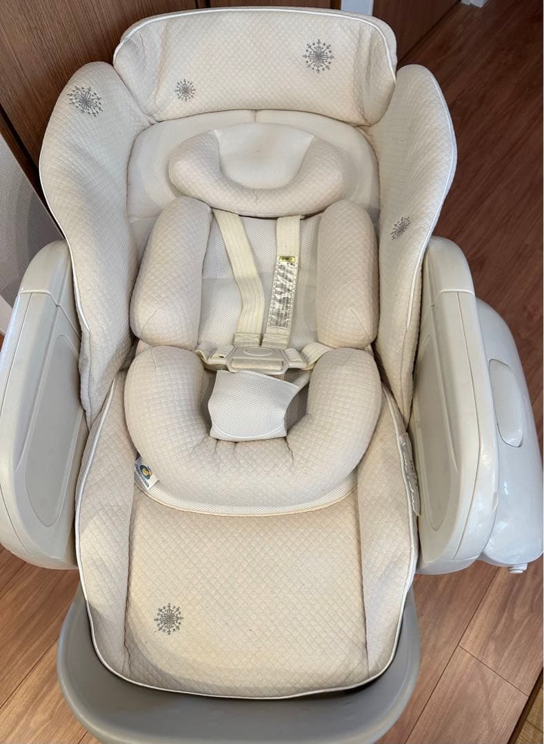 美品　Combi ハイローチェア　ロアンジュAT オートスウィングラック