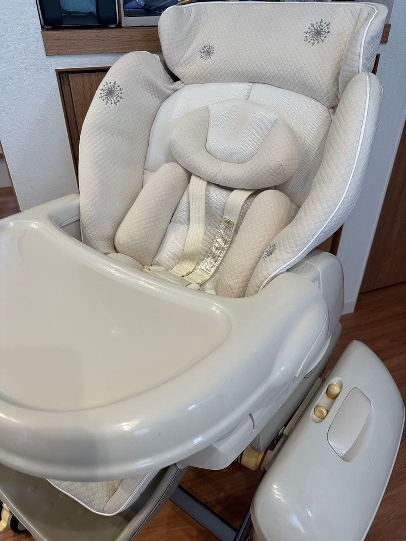 美品　Combi ハイローチェア　ロアンジュAT オートスウィングラック