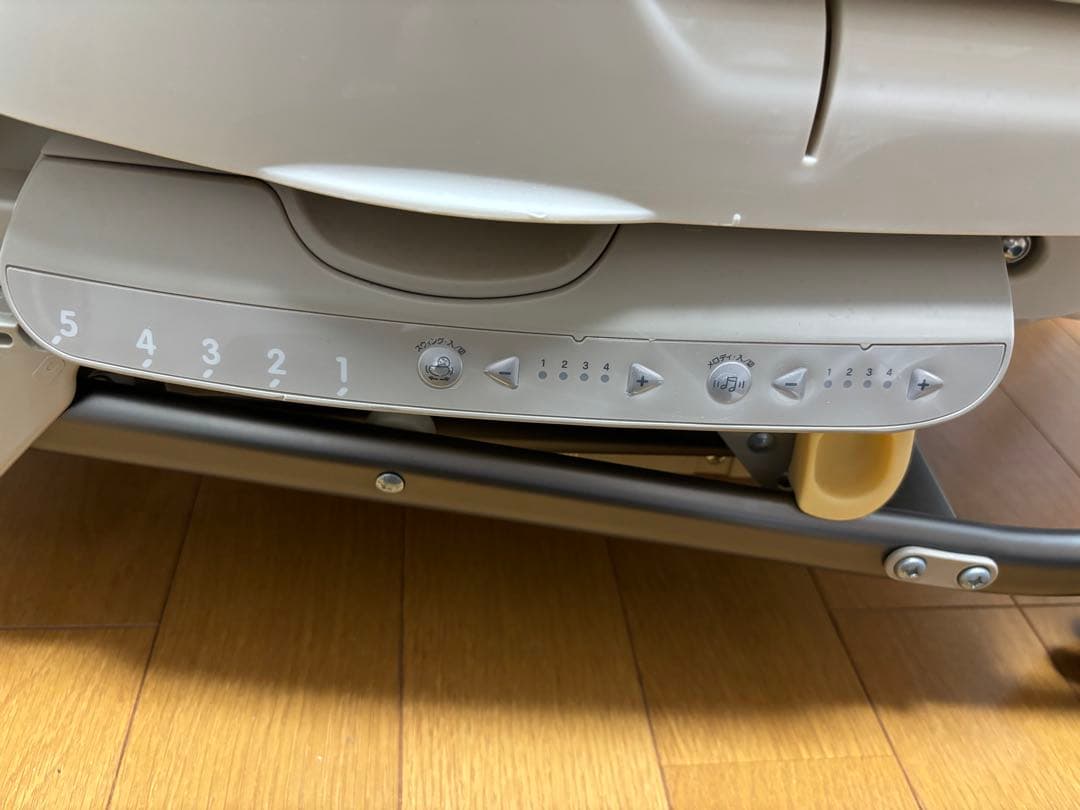 美品　Combi ハイローチェア　ロアンジュAT オートスウィングラック